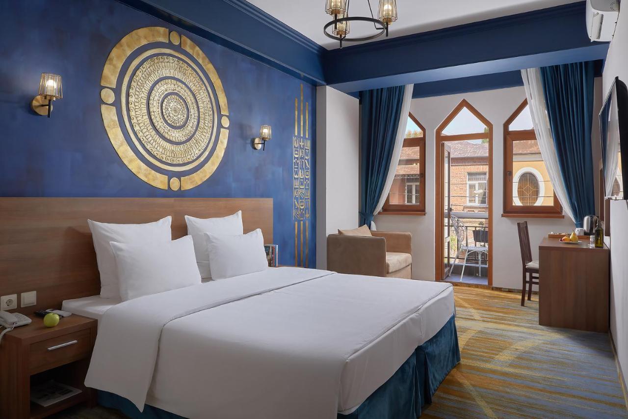 Garuda Boutique Hotel Sukhumi Exterior foto